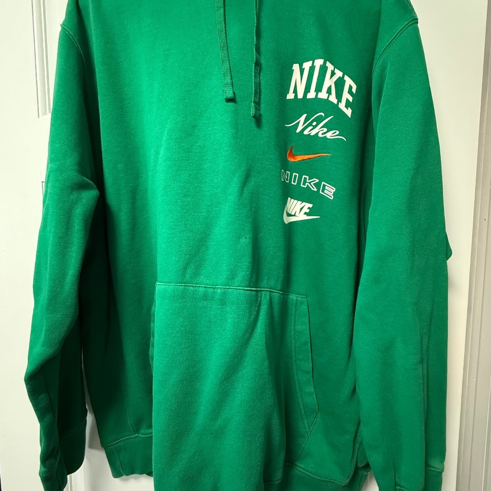 mens nike hoodie great shape green 2xl
